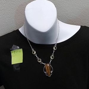 Ladies fashion jewelry silver tone necklace